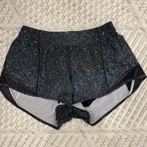 lululemon athletica hotty hot 2.5in low rise